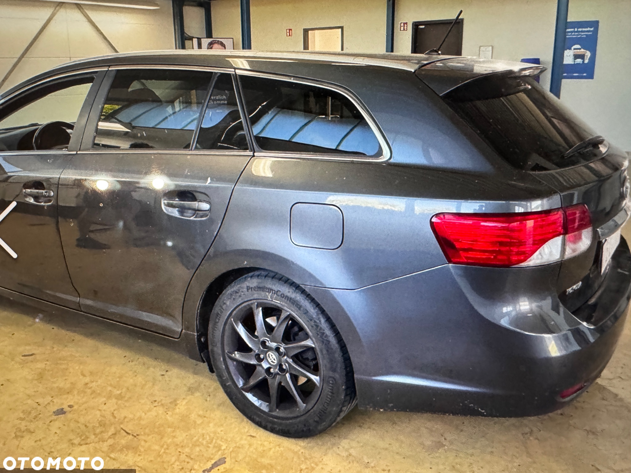 Toyota Avensis Combi 2.2 D-4D Executive - 3