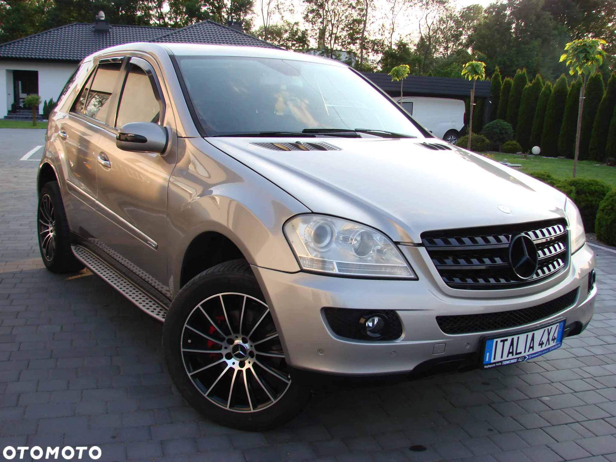 Mercedes-Benz ML - 4