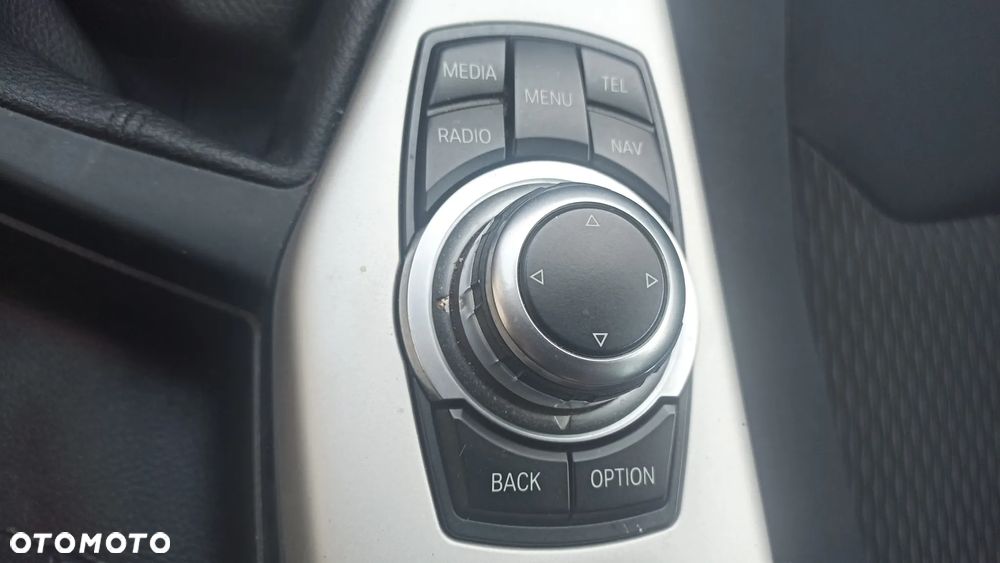 BMW Seria 1 116i - 22