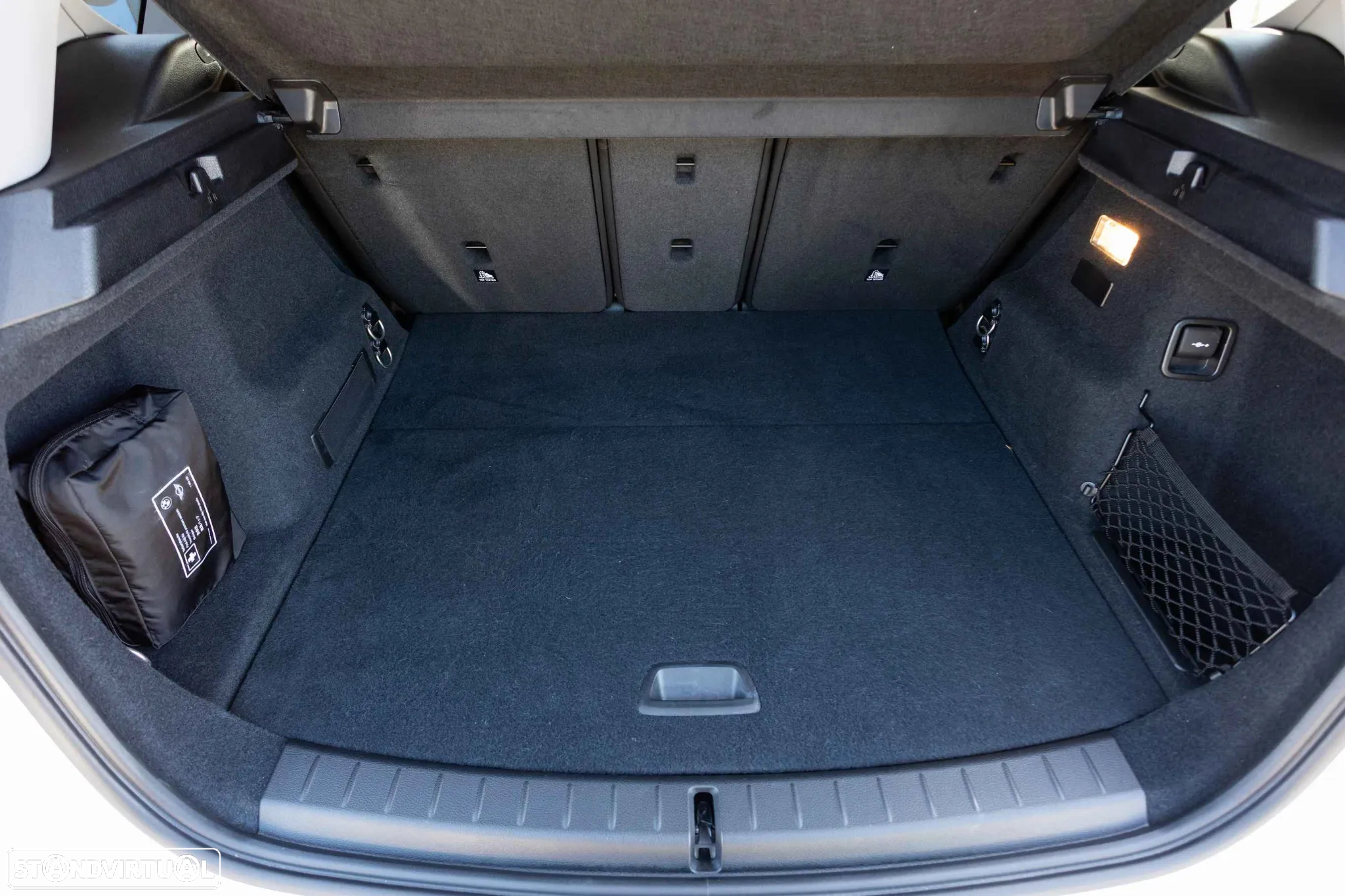 BMW 225xe Active Tourer Advantage - 33