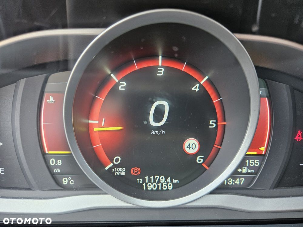 Volvo V60 D4 Momentum - 19