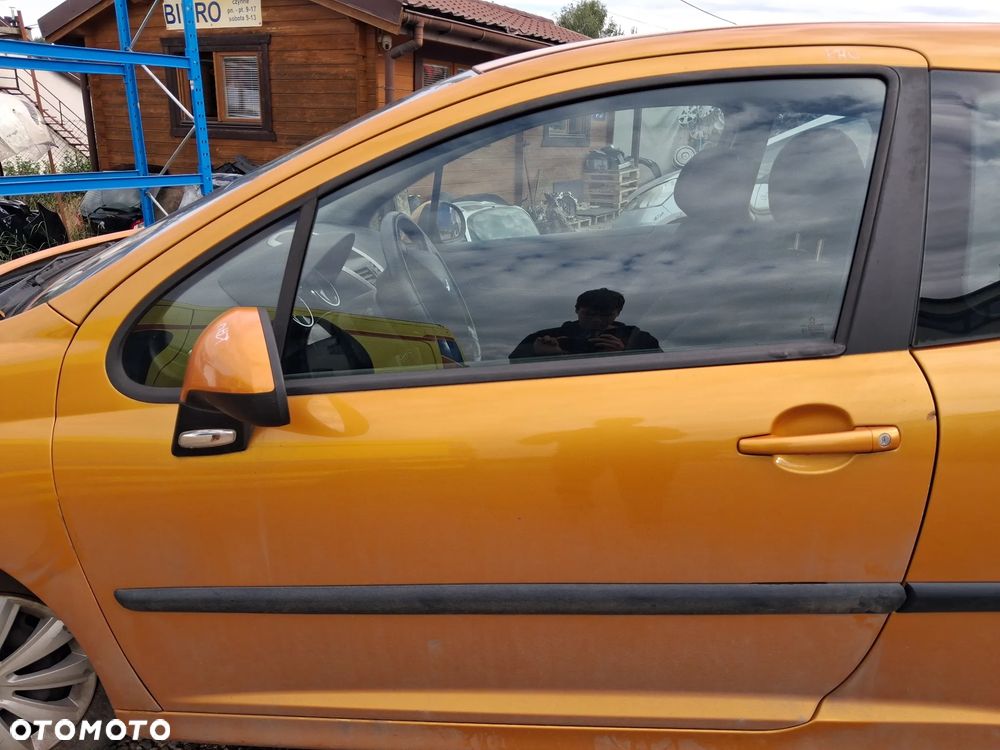 DRZWI LEWE PRZOD PEUGEOT 207 3D KHW
