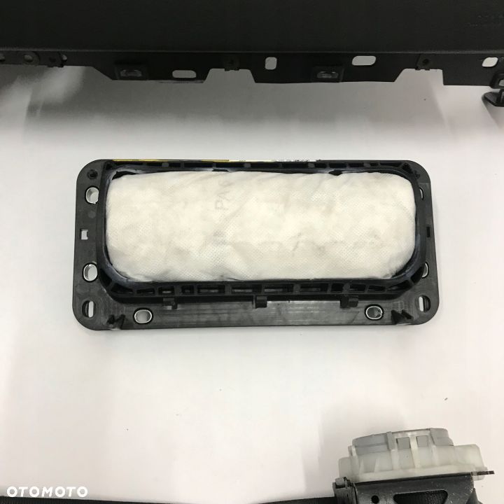 PORSCHE CAYENNE II 2 DESKA ROZDZIELCZA KONSOLA KOKPIT PULPIT PODUSZKI AIRBAG AIR BAG PASY KIT SET - 6