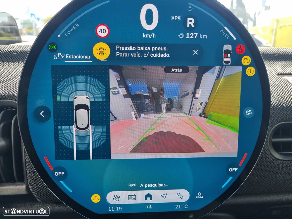 MINI 5 Portas Cooper Premium Plus JCW Auto - 23