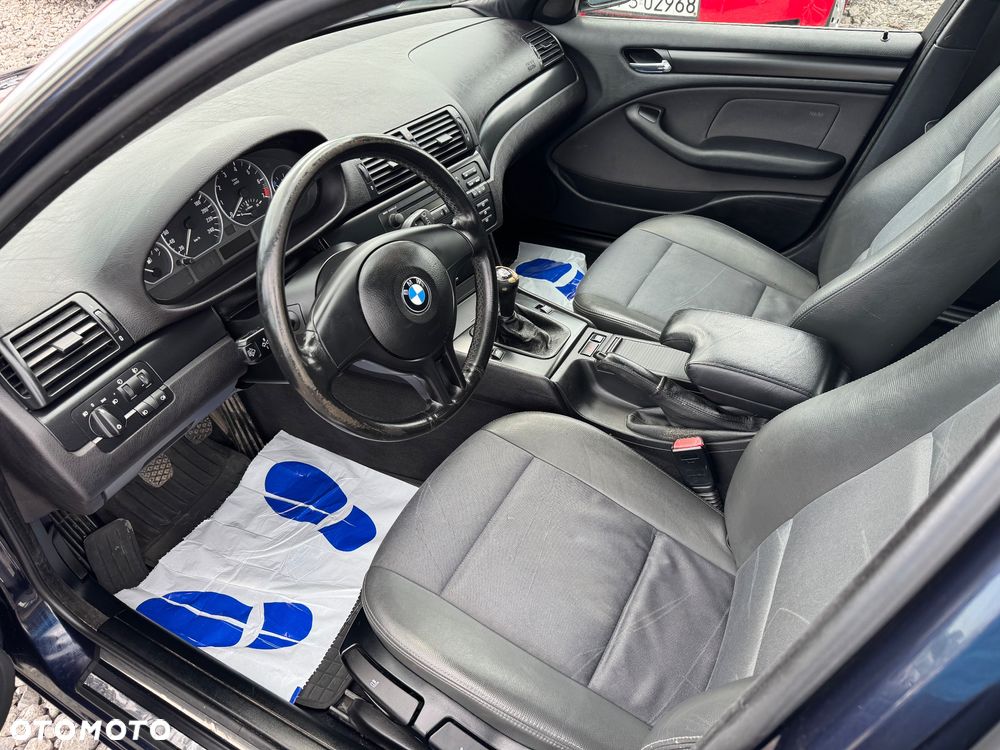 BMW Seria 3 318i - 8