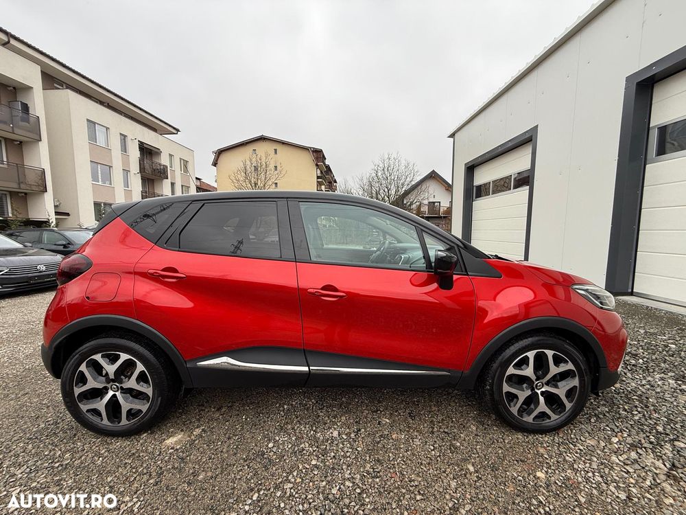 Renault Captur TCe 150 EDC GPF BOSE EDITION - 12