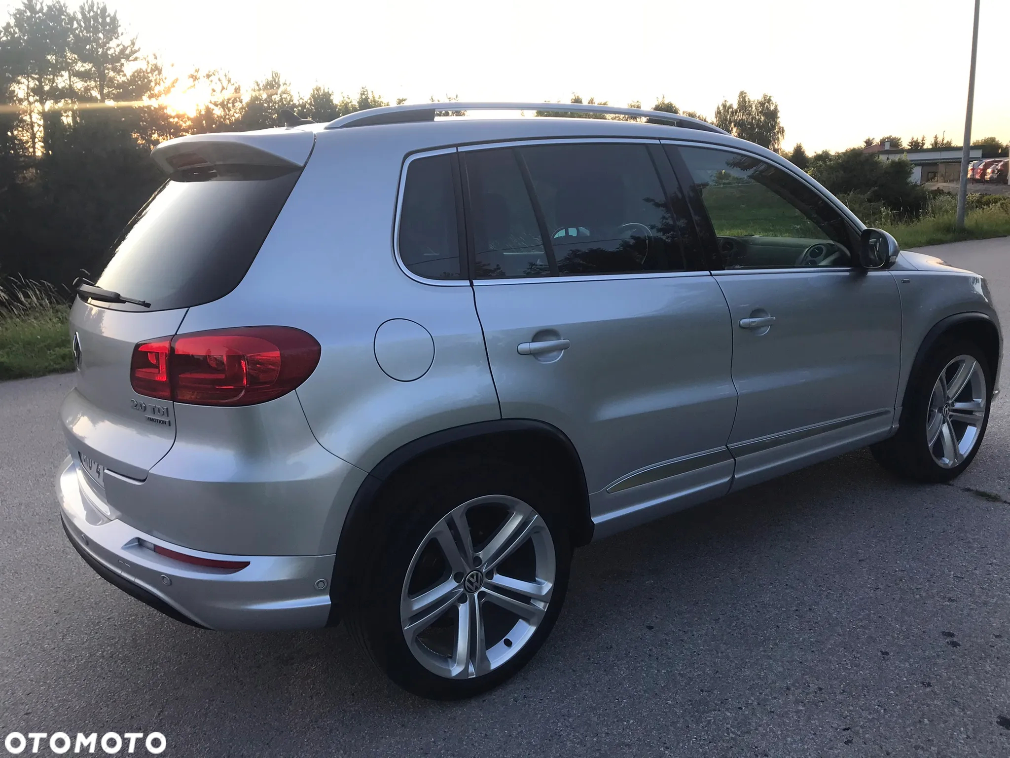 Volkswagen Tiguan 2.0 TDI 4Mot R-Style DSG - 32