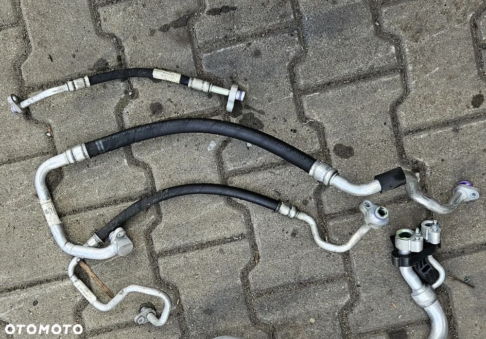 Land Rover Discovery Sport L550 2.0 D rura przewód klimatyzacji - 1