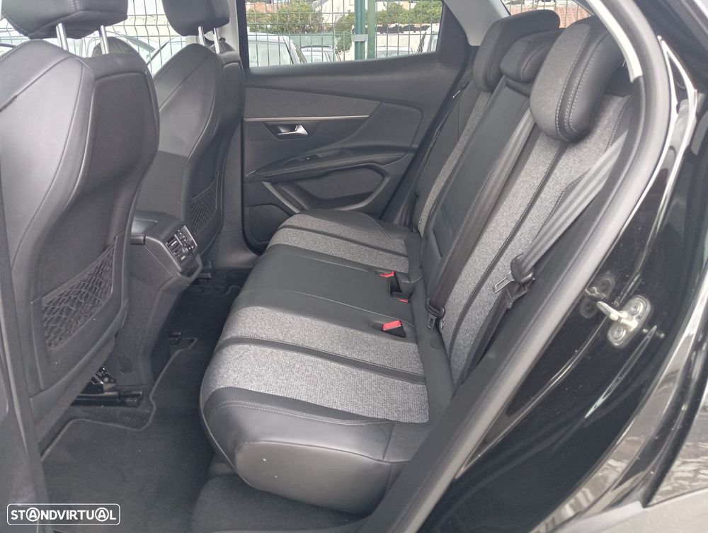 Peugeot 3008 1.5 BlueHDi Allure - 15