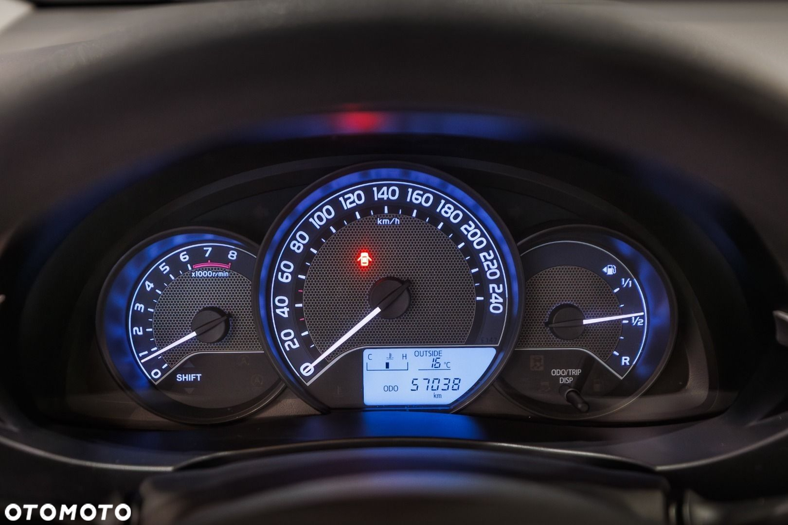 Toyota Corolla - 8