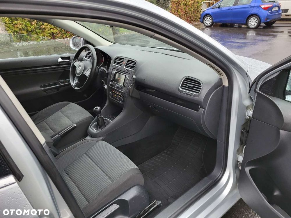 Volkswagen Golf Variant - 17