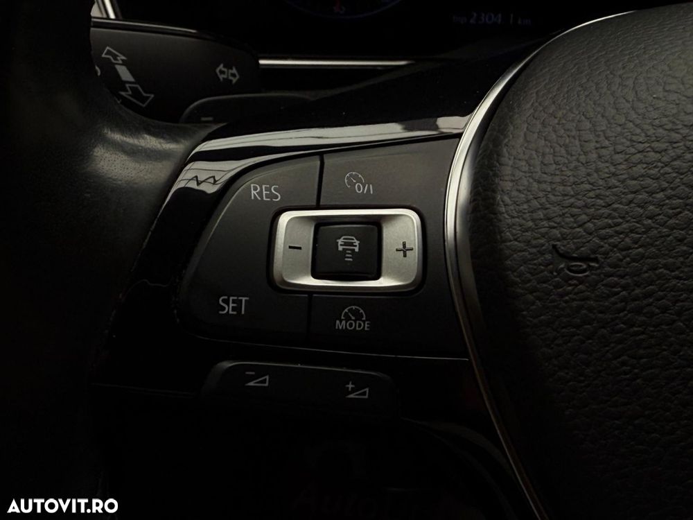 Volkswagen Passat - 18