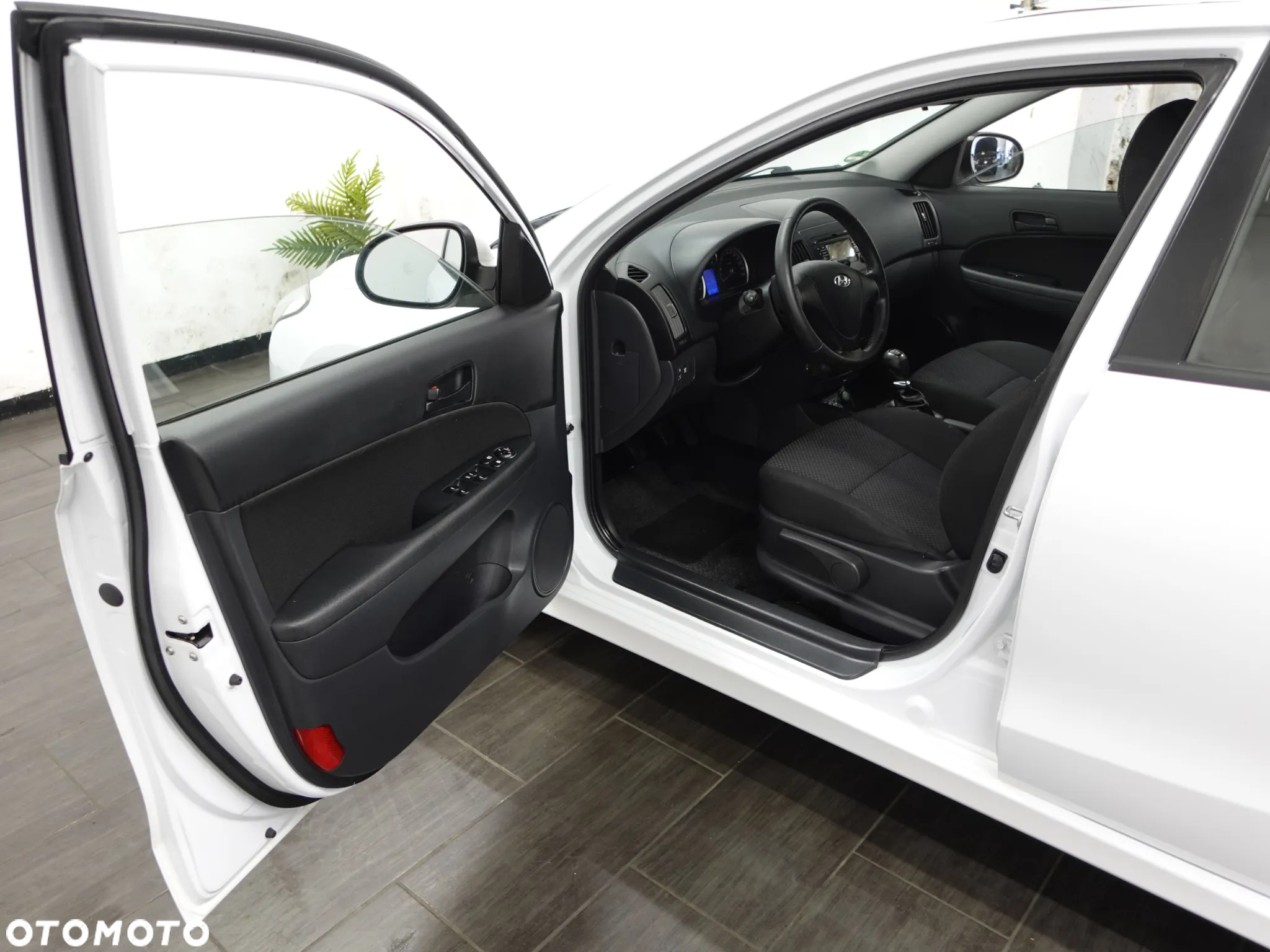 Hyundai i30 1.4 Edition Plus - 17