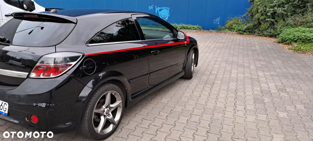 Opel Astra III GTC 1.6 Sport - 4