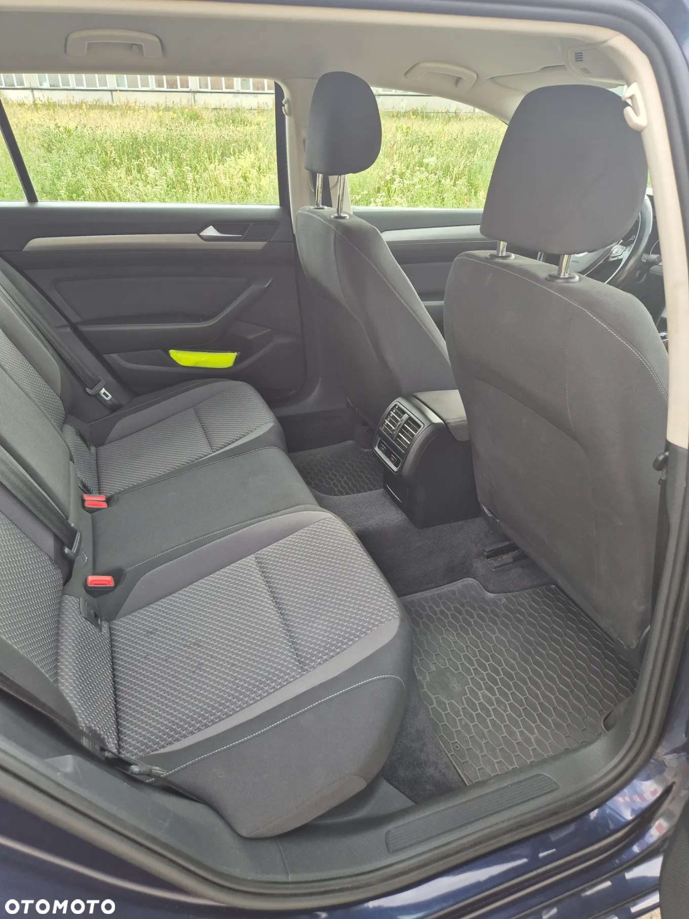Volkswagen Passat 2.0 TDI BMT Trendline - 10