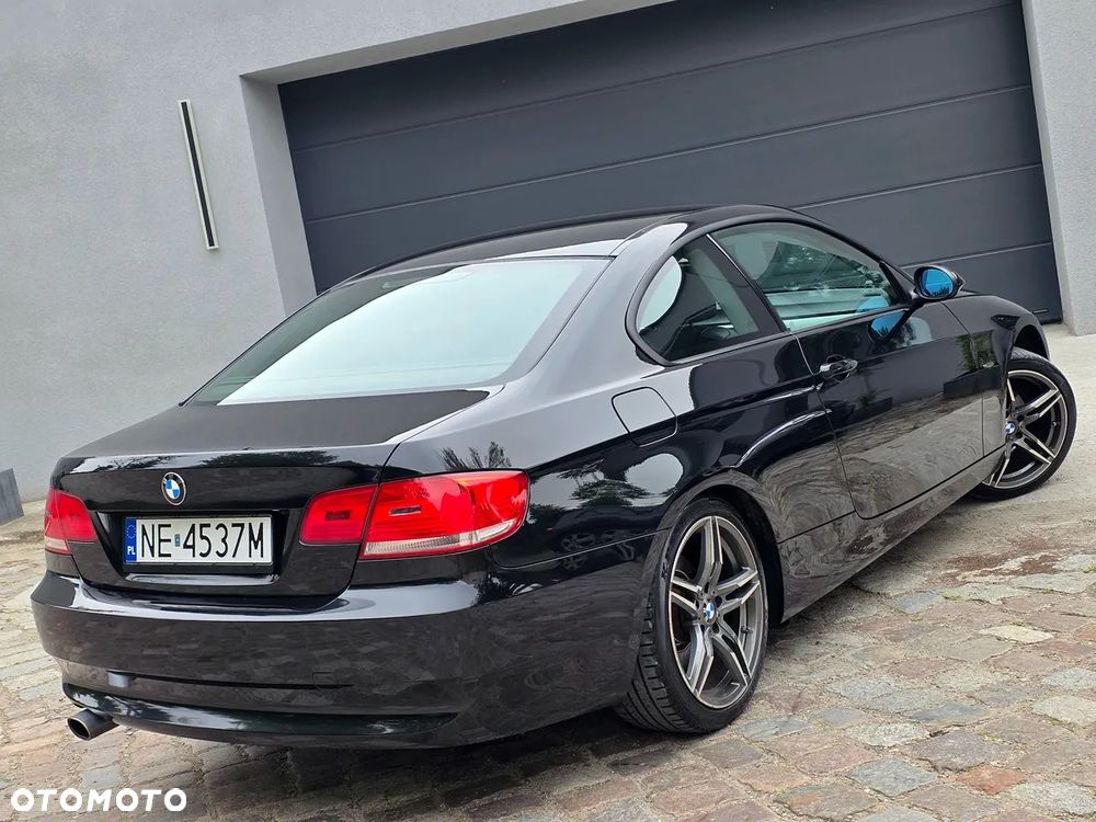 BMW Seria 3 320i Edition Exclusive - 4