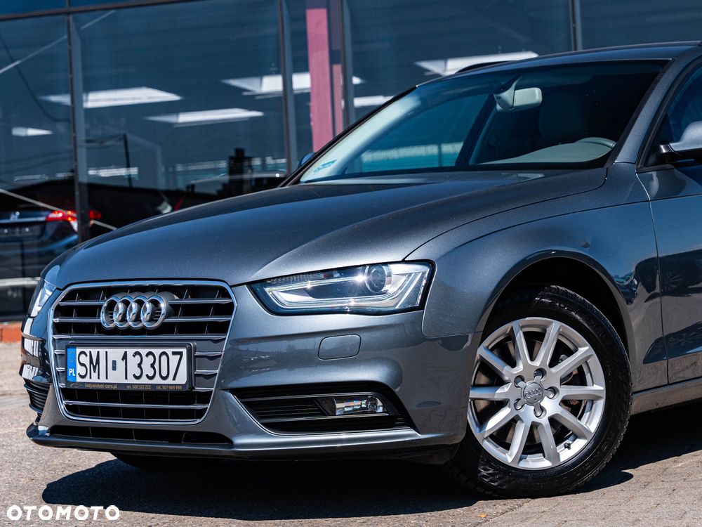 Audi A4 Avant 2.0 TDI DPF clean diesel multitronic Attraction - 5