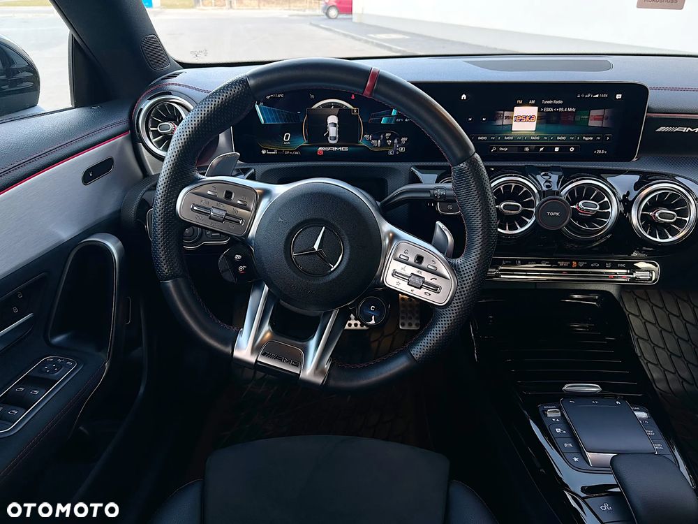 Mercedes-Benz CLA - 25