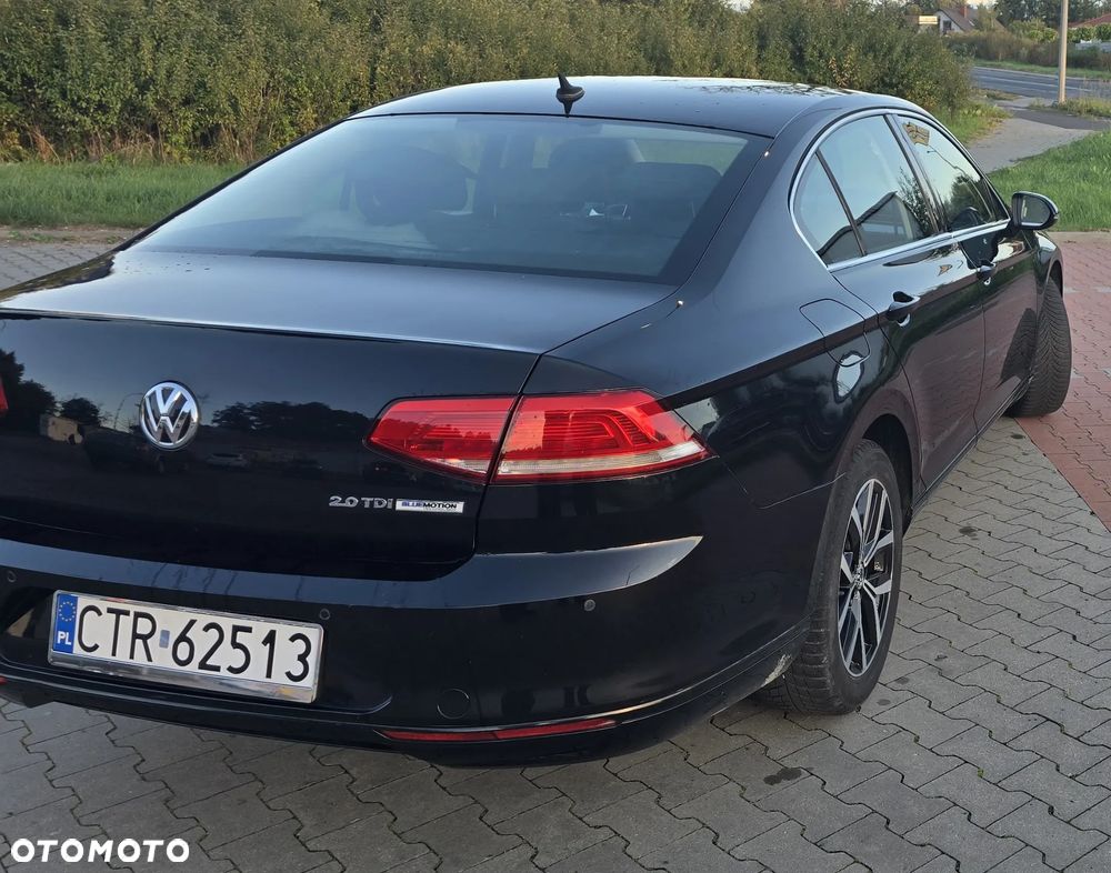 Volkswagen Passat 2.0 TDI SCR Comfortline - 6