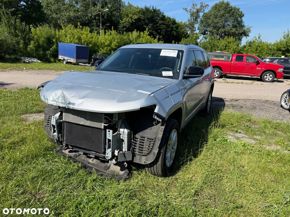 Jeep Grand Cherokee - 17