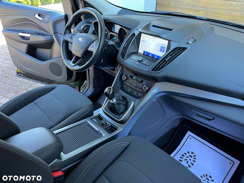 Ford Kuga 2.0 TDCi FWD Titanium - 26