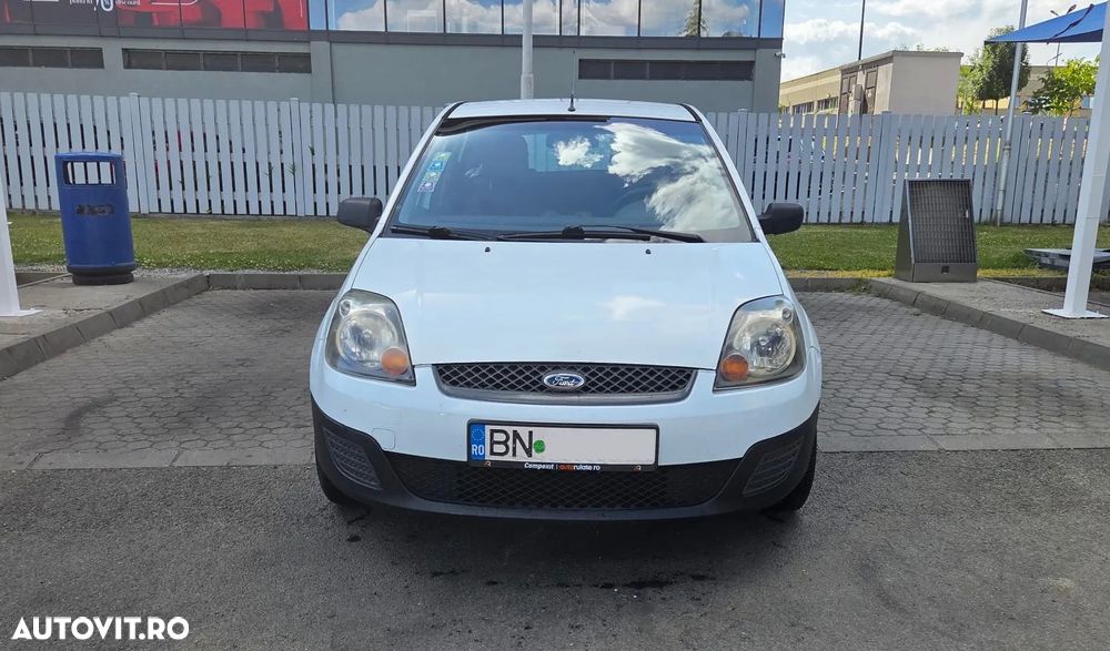 Ford Fiesta - 2