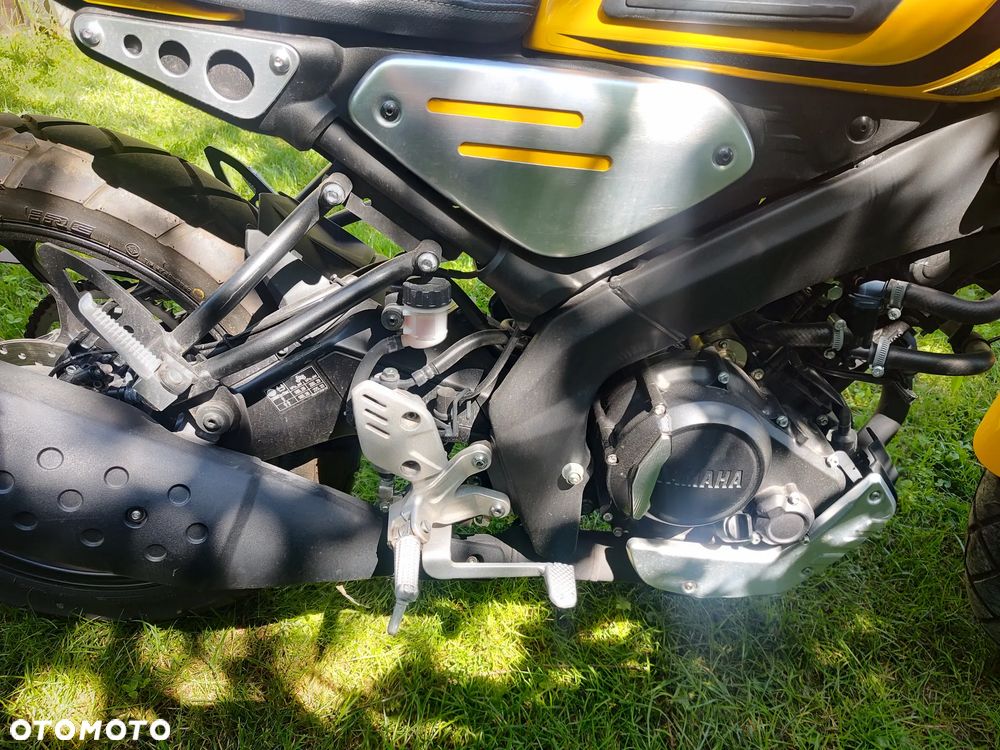 Yamaha XSR - 6