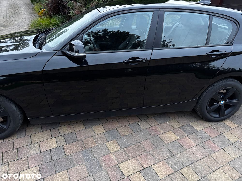 BMW Seria 1 116i Sport Line - 2