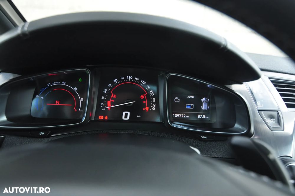 Citroën DS5 Hybrid4 EGS6 SportChic - 22