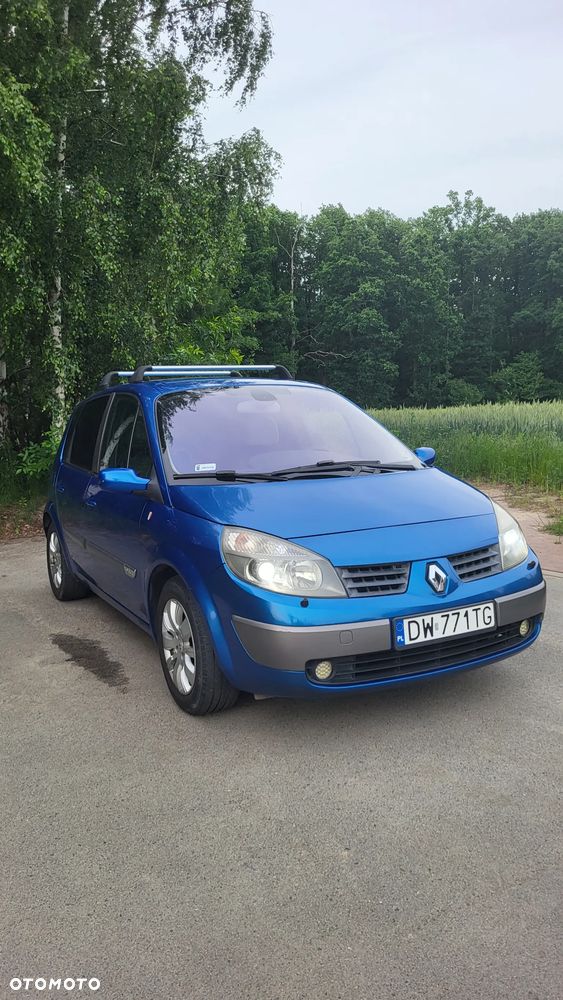 Renault Scenic - 1