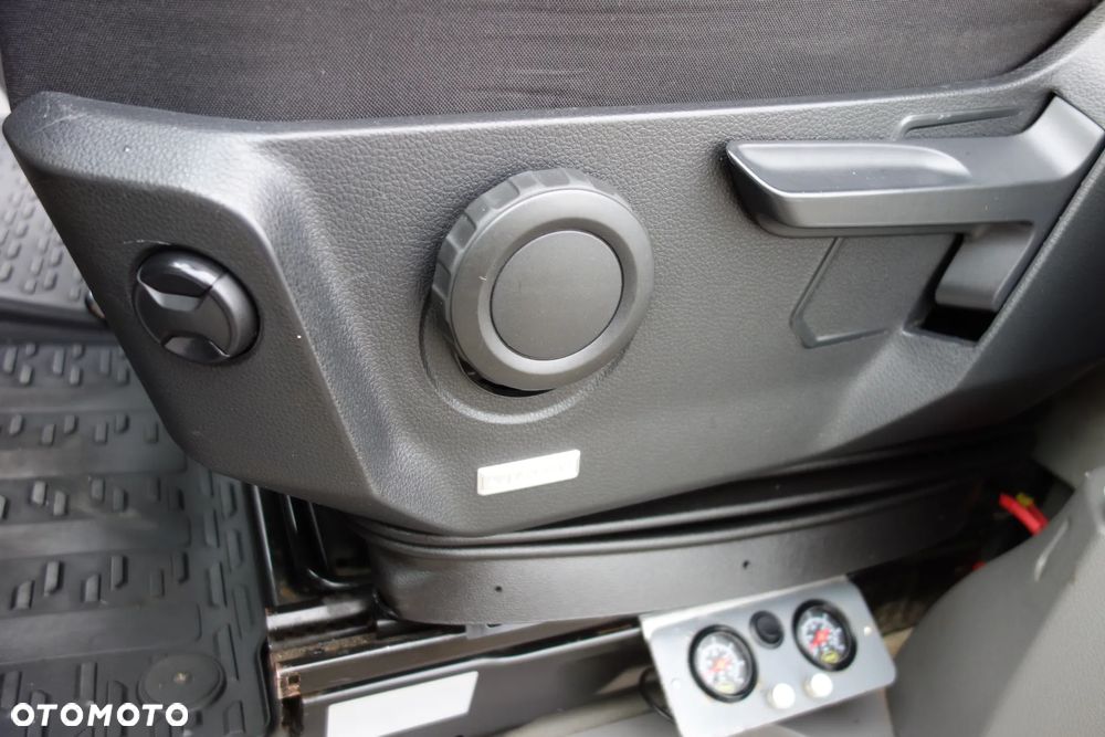 Volkswagen Crafter 2.0 tdi 177 KM L3H2 Klima Poduszki Webasto Kamera 2 x Drzwi Boczne - 22