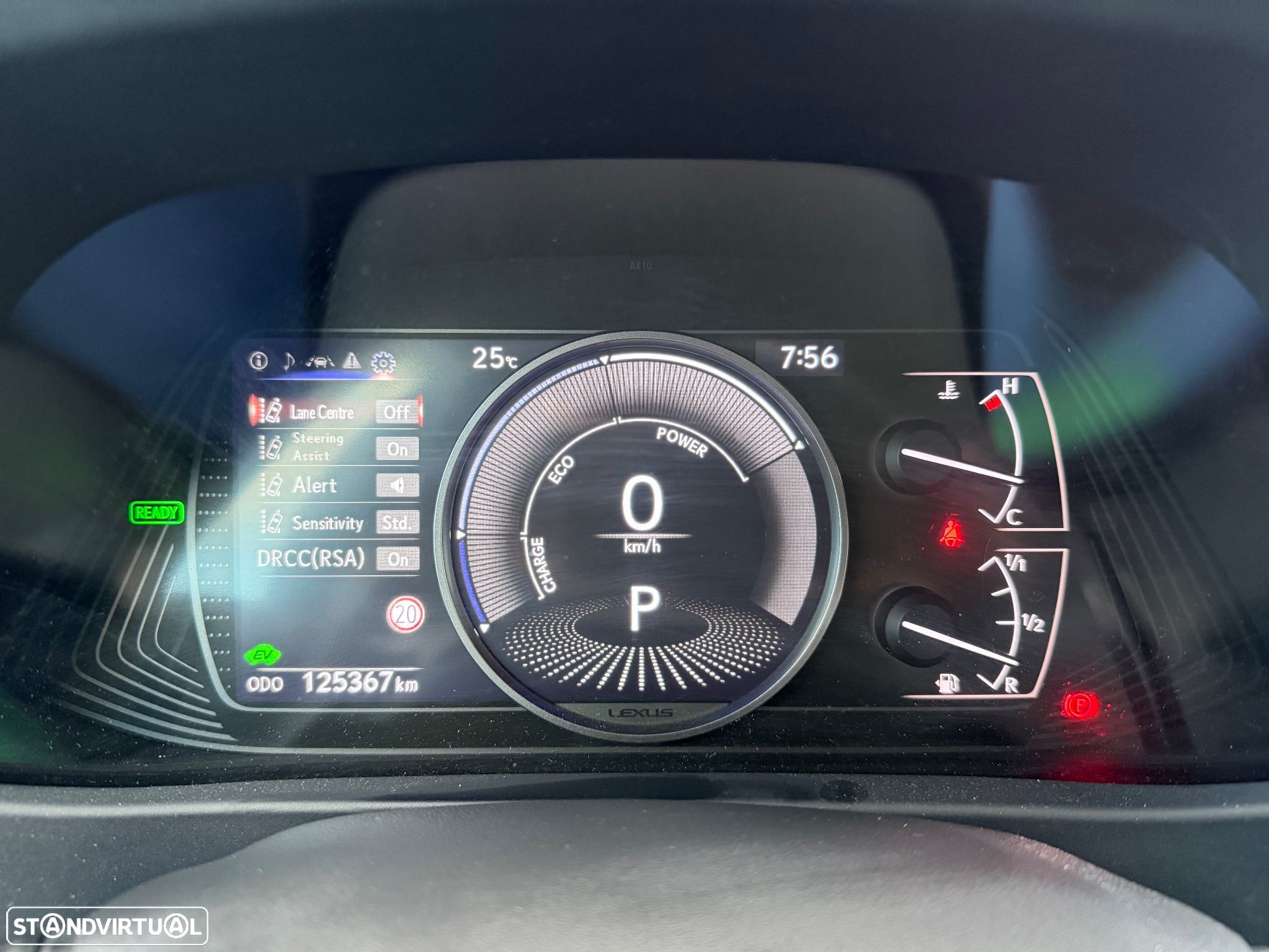 Lexus UX 250h Business - 19