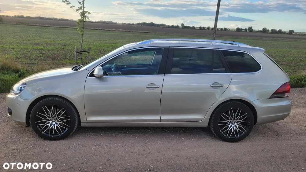 Volkswagen Golf 2.0 TDI DPF Highline - 8