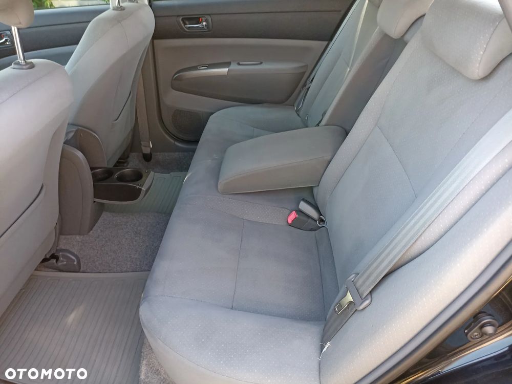 Toyota Prius (Hybrid) Executive - 30