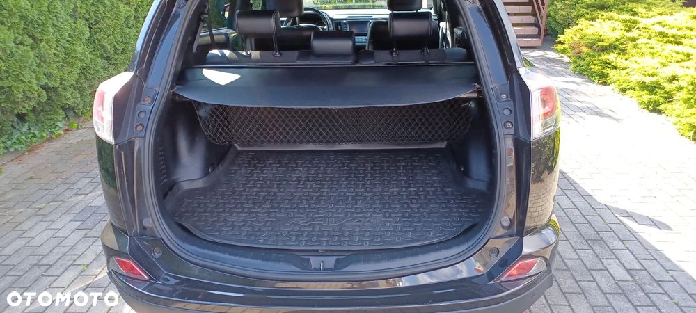 Toyota RAV4 - 11