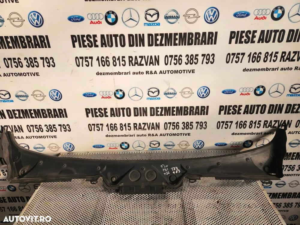 Grila Stergatoare Bmw F30 F31 Dezmembrez Bmw F30 Cod  - Dezmembrari Arad - 2