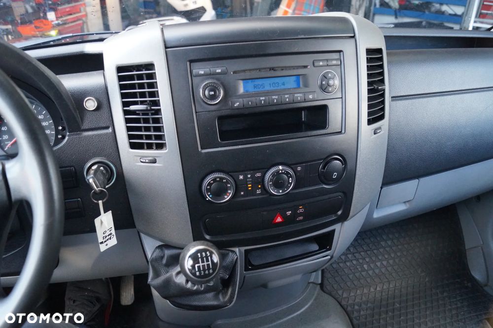 Volkswagen Crafter - 14
