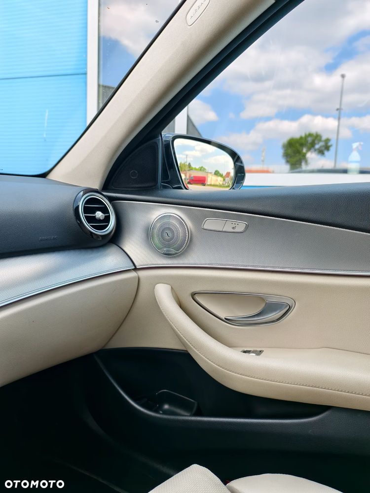 Mercedes-Benz Klasa E 300 d 9G-TRONIC Avantgarde - 33