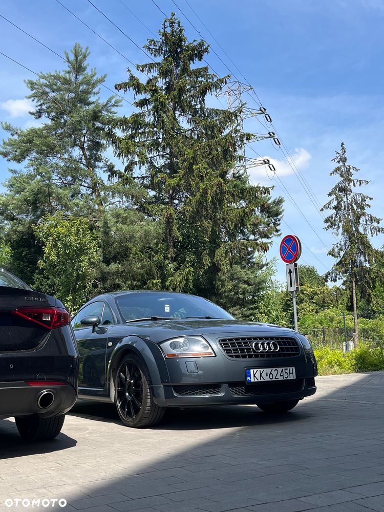 Audi TT Coupé 1.8T - 8