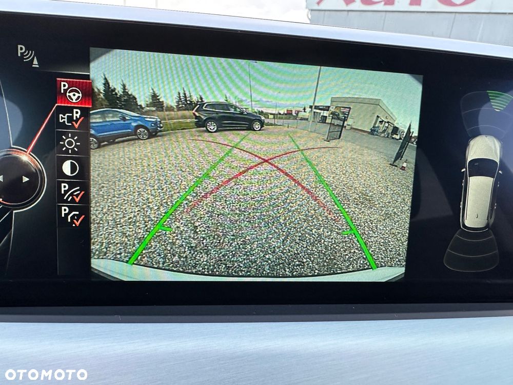 BMW X1 sDrive18d xLine - 22