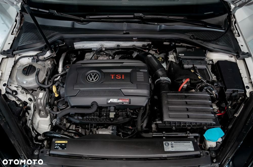 Volkswagen Golf GTI (BlueMotion Technology) DSG Performance - 24