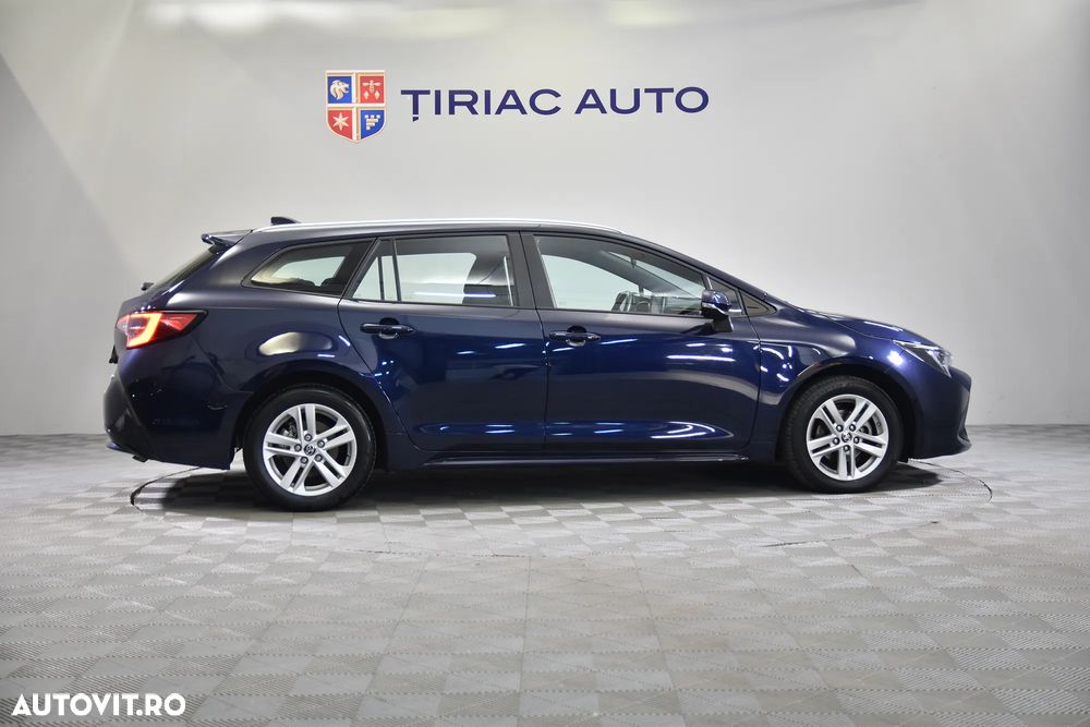 Toyota Corolla 1.8 HSD Business - 7