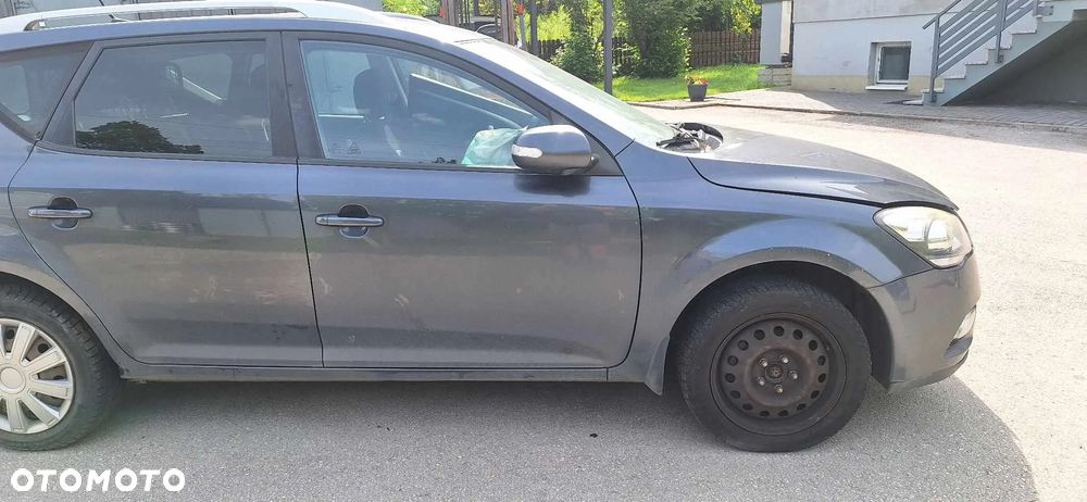 KIA CEED I 1,6 CRDI 116KM chłodnica wody - 5