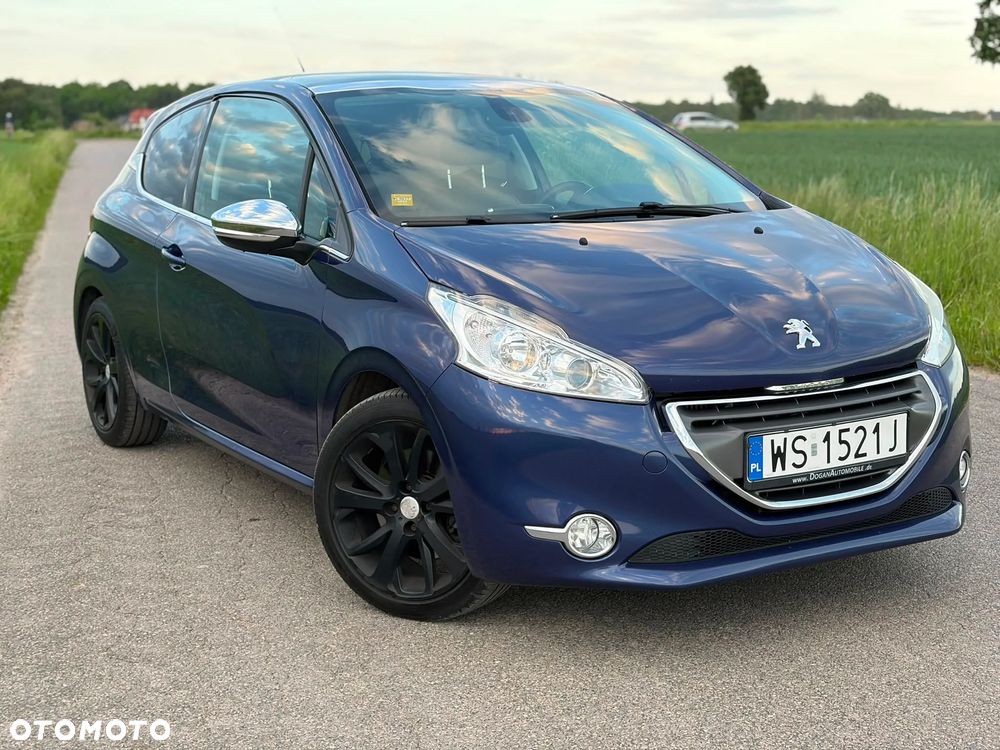 Peugeot 208 1.6 THP Allure - 12