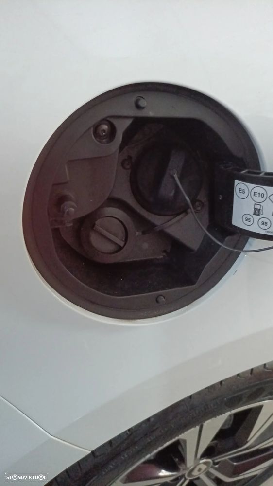 Renault Clio 1.0 TCe Limited Bi-Fuel - 17