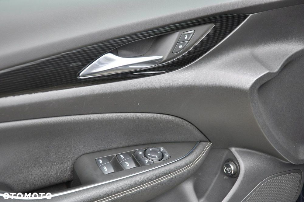 Opel Insignia 2.0 CDTI Exclusive S&S - 10