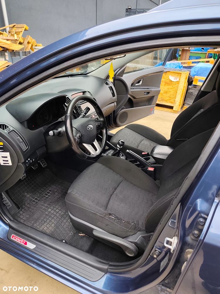 Kia Ceed 1.6 Crdi Comfort + - 9