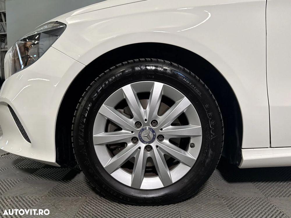 Mercedes-Benz A 200 d 4Matic Aut. - 14