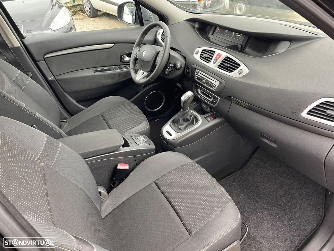 Renault Scénic 1.5 dCi Dynamique S EDC - 23
