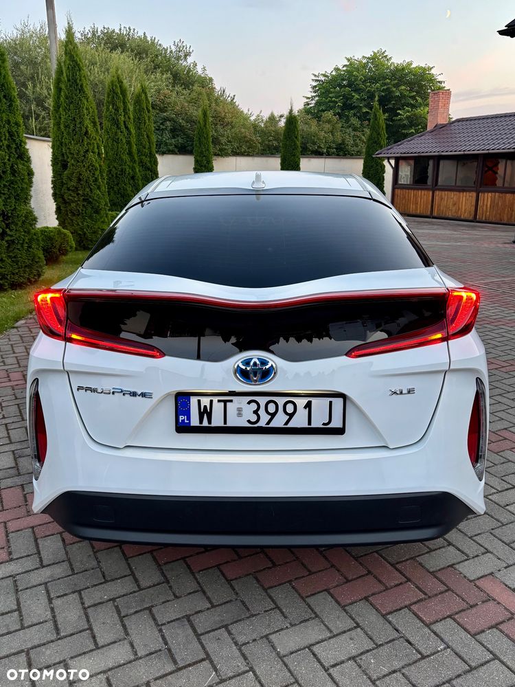 Toyota Prius 1.8 Hybrid Executive - 16